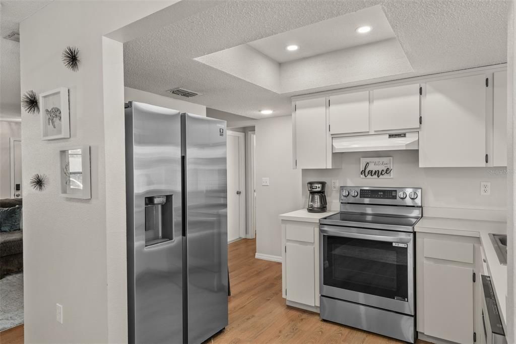 For Sale: $256,000 (2 beds, 2 baths, 1322 Square Feet)