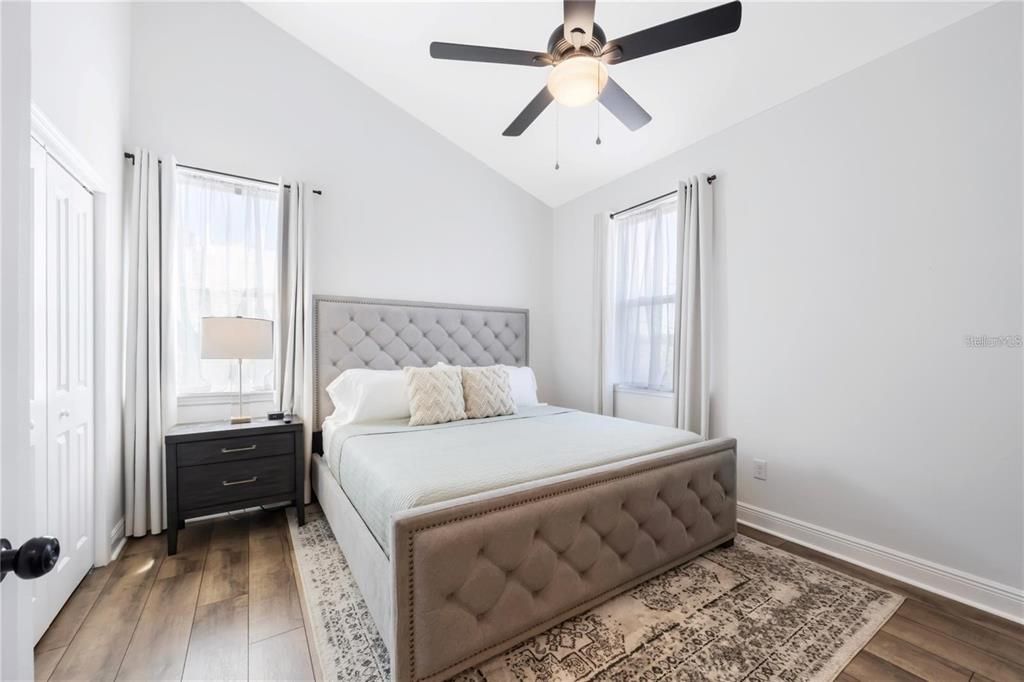 En Venta: $749,000 (4 camas, 3 baños, 2550 Pies cuadrados)