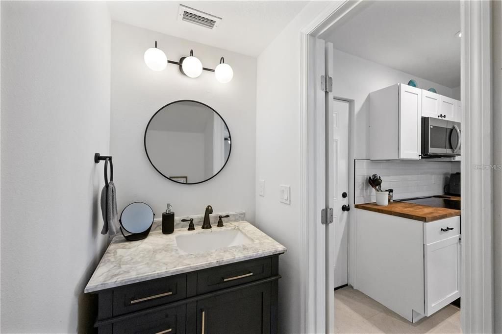 En Venta: $749,000 (4 camas, 3 baños, 2550 Pies cuadrados)