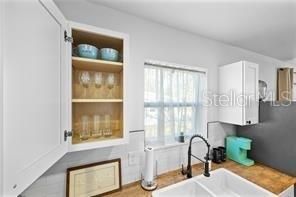 En Venta: $749,000 (4 camas, 3 baños, 2550 Pies cuadrados)
