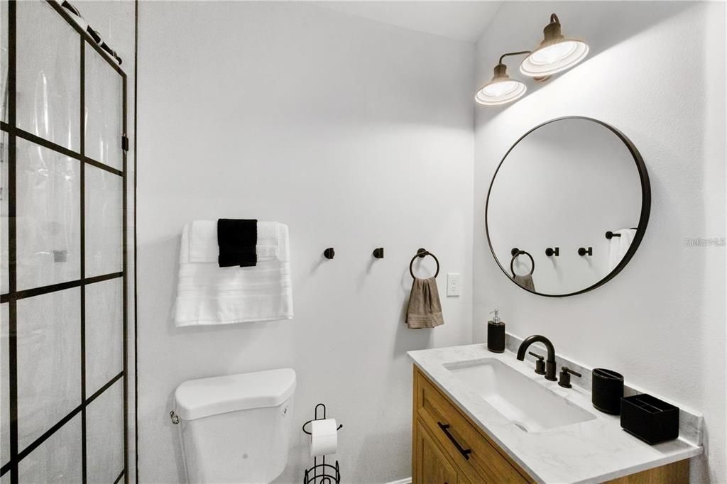 En Venta: $749,000 (4 camas, 3 baños, 2550 Pies cuadrados)