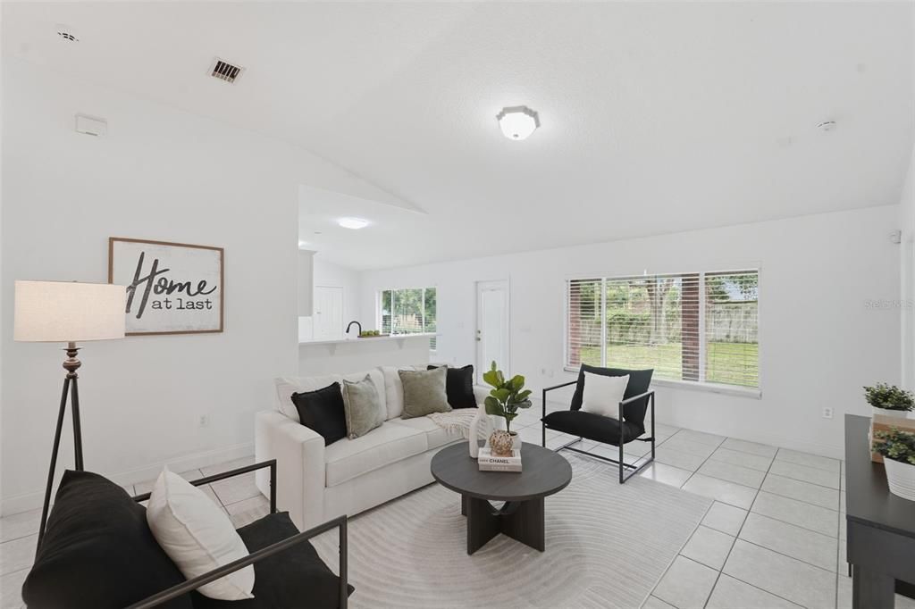 For Sale: $349,900 (4 beds, 3 baths, 1906 Square Feet)