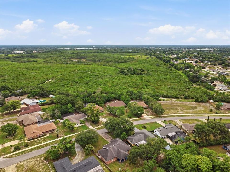 For Sale: $349,900 (4 beds, 3 baths, 1906 Square Feet)