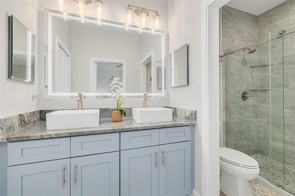 For Sale: $650,000 (3 beds, 3 baths, 1827 Square Feet)