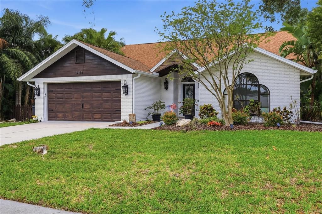 For Sale: $649,000 (3 beds, 2 baths, 1873 Square Feet)