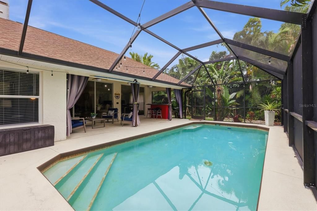 For Sale: $649,000 (3 beds, 2 baths, 1873 Square Feet)