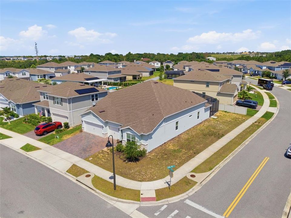 For Sale: $929,000 (5 beds, 5 baths, 4495 Square Feet)