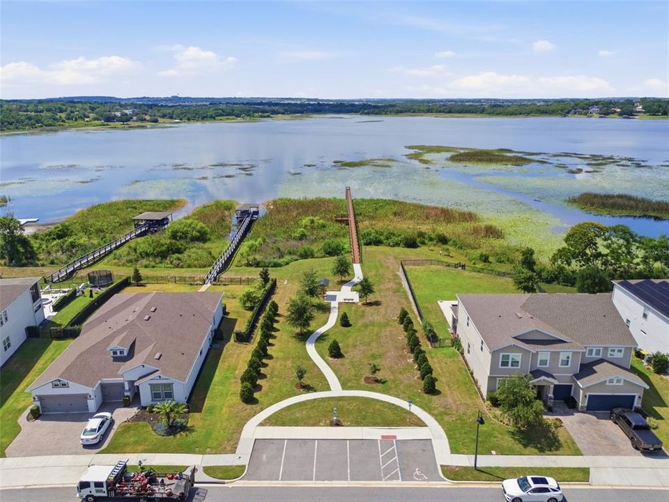 For Sale: $929,000 (5 beds, 5 baths, 4495 Square Feet)