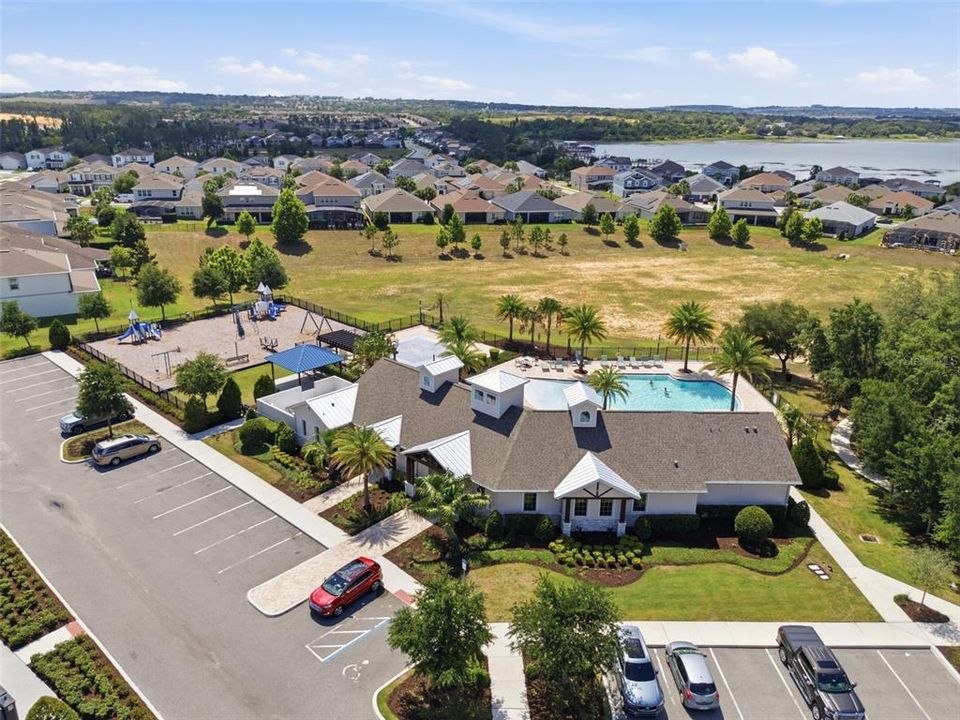 For Sale: $929,000 (5 beds, 5 baths, 4495 Square Feet)