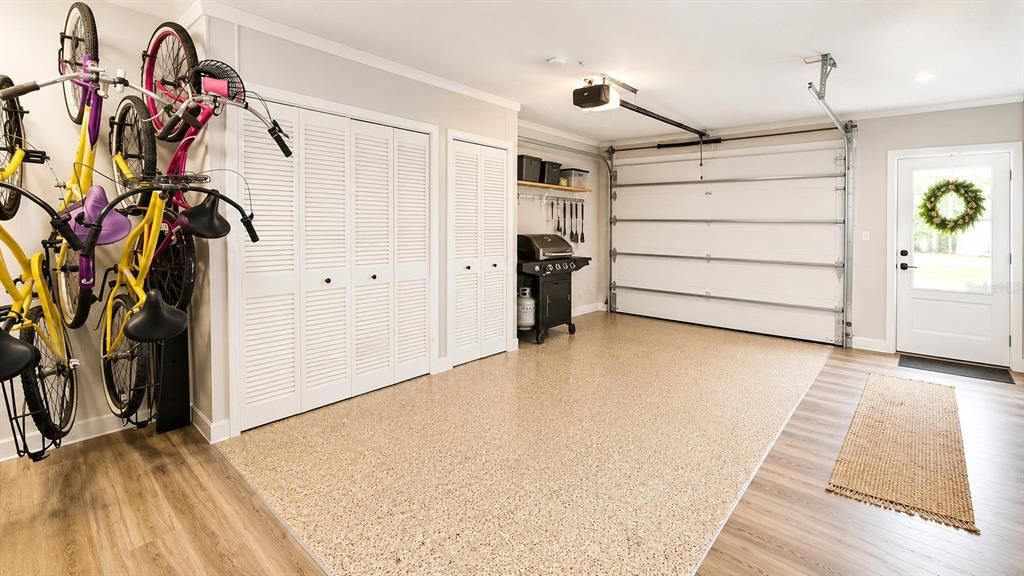 For Sale: $335,000 (2 beds, 2 baths, 1184 Square Feet)