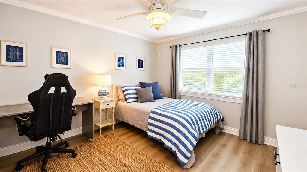 For Sale: $335,000 (2 beds, 2 baths, 1184 Square Feet)
