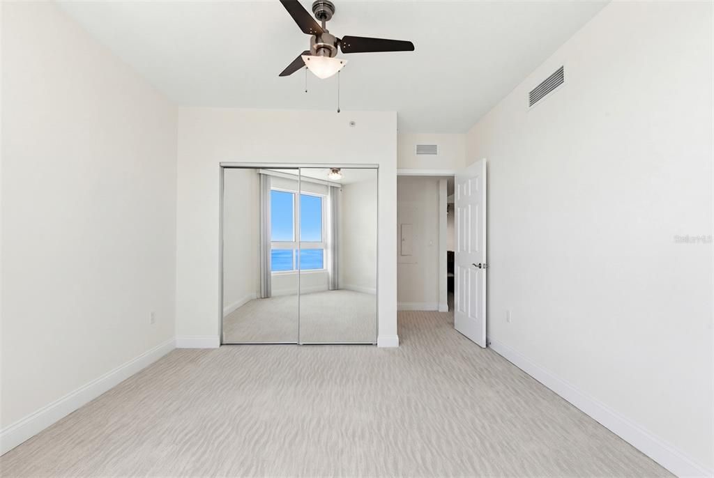 For Sale: $318,900 (2 beds, 2 baths, 1689 Square Feet)