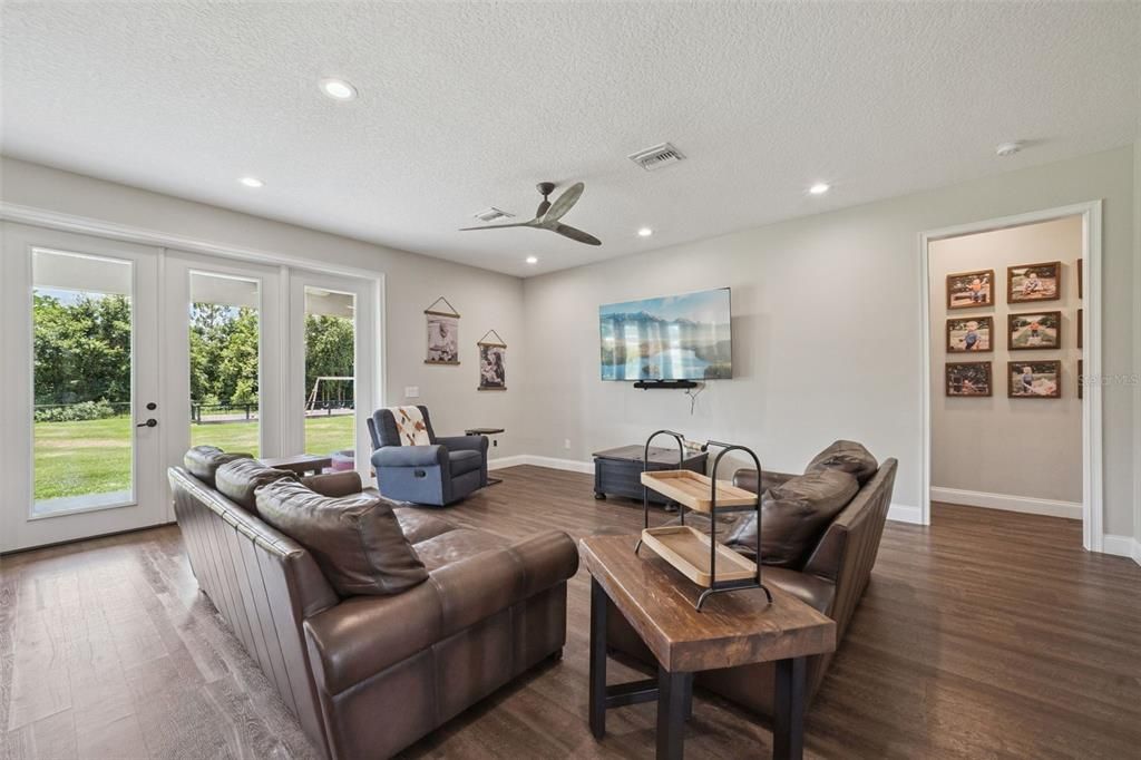 For Sale: $919,000 (4 beds, 3 baths, 3143 Square Feet)