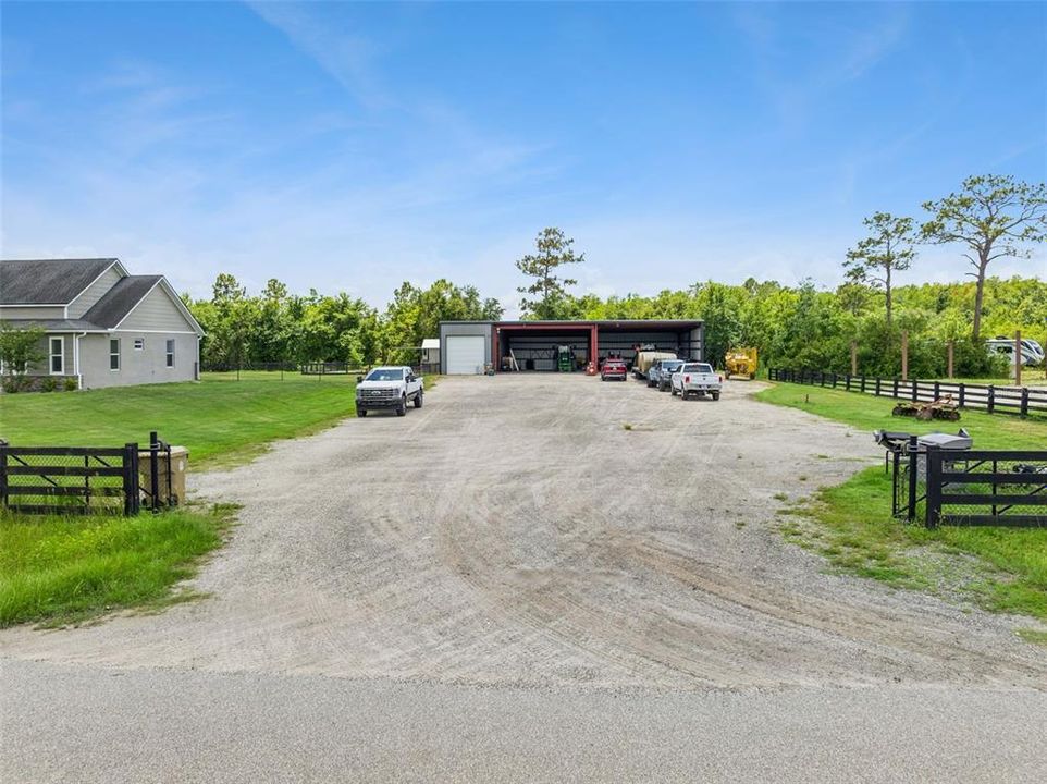 For Sale: $919,000 (4 beds, 3 baths, 3143 Square Feet)