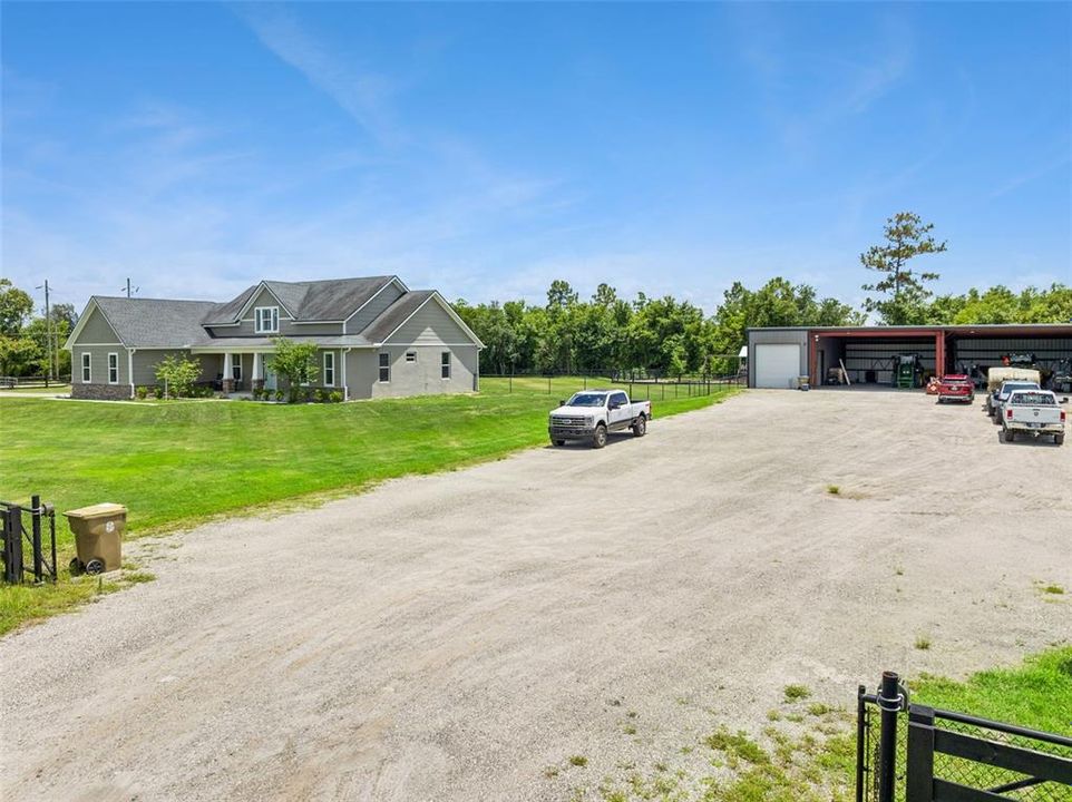For Sale: $919,000 (4 beds, 3 baths, 3143 Square Feet)