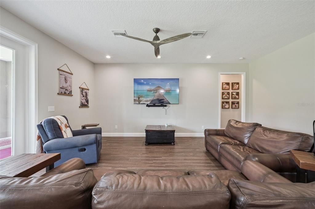For Sale: $919,000 (4 beds, 3 baths, 3143 Square Feet)