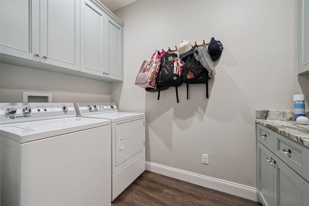 For Sale: $919,000 (4 beds, 3 baths, 3143 Square Feet)