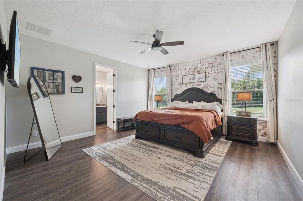 For Sale: $919,000 (4 beds, 3 baths, 3143 Square Feet)
