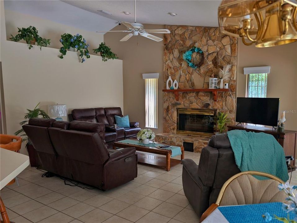 For Sale: $526,535 (4 beds, 3 baths, 2449 Square Feet)