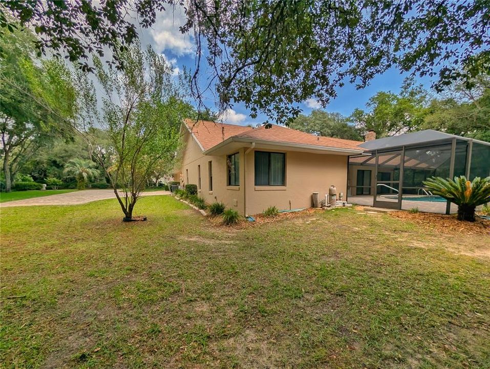 For Sale: $526,535 (4 beds, 3 baths, 2449 Square Feet)