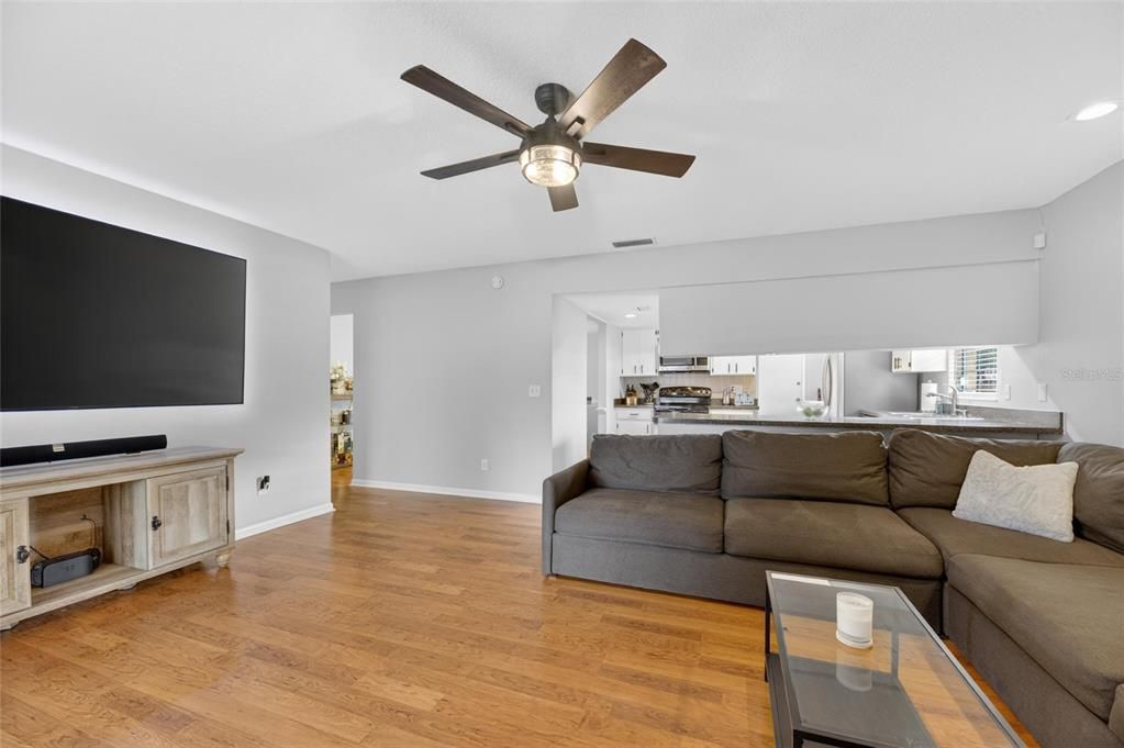 Active With Contract: $390,000 (3 beds, 2 baths, 1988 Square Feet)