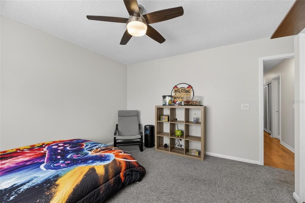 Active With Contract: $390,000 (3 beds, 2 baths, 1988 Square Feet)