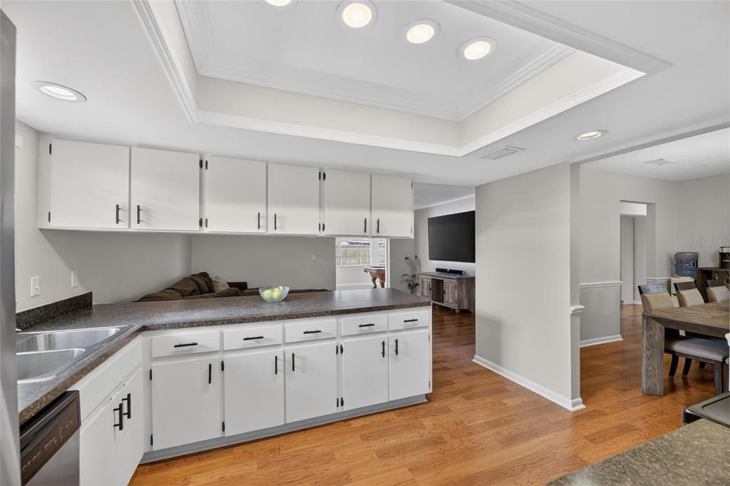 Active With Contract: $390,000 (3 beds, 2 baths, 1988 Square Feet)