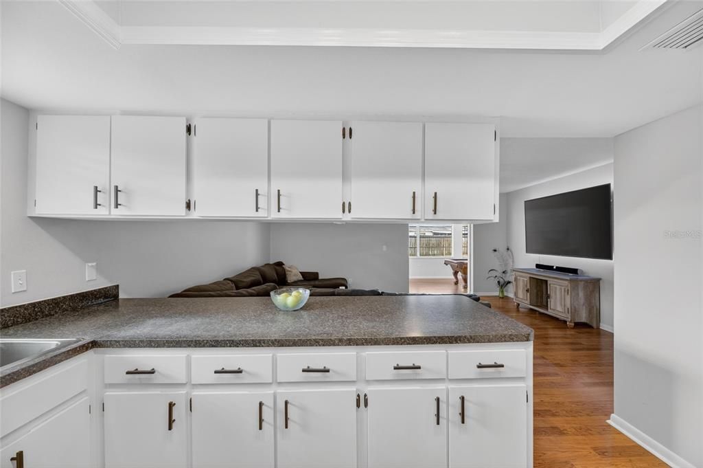 Active With Contract: $390,000 (3 beds, 2 baths, 1988 Square Feet)