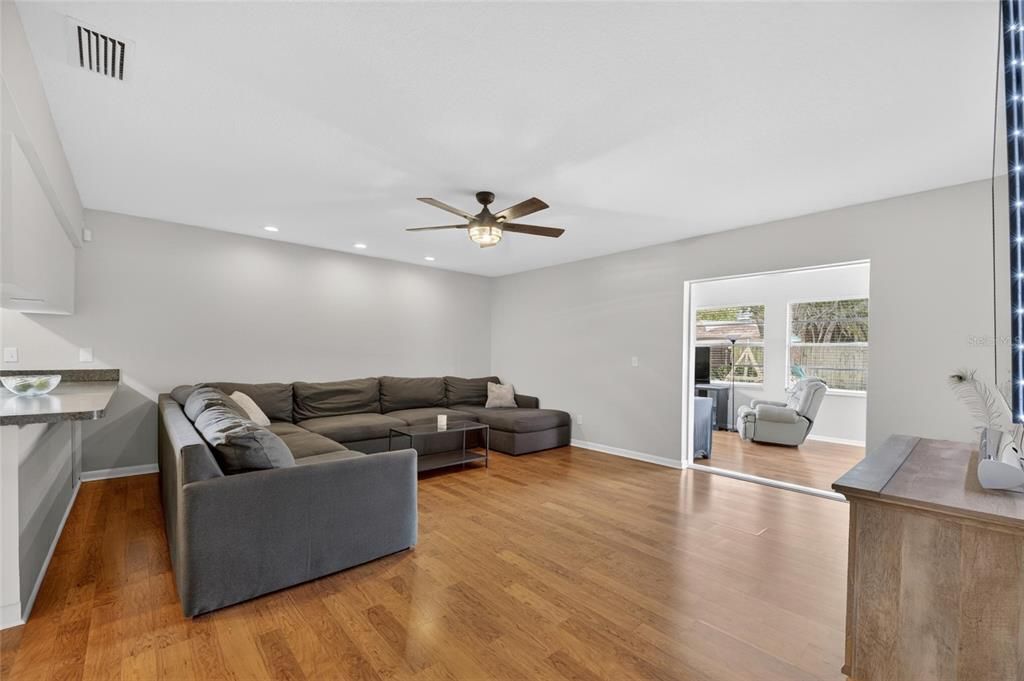 Active With Contract: $390,000 (3 beds, 2 baths, 1988 Square Feet)