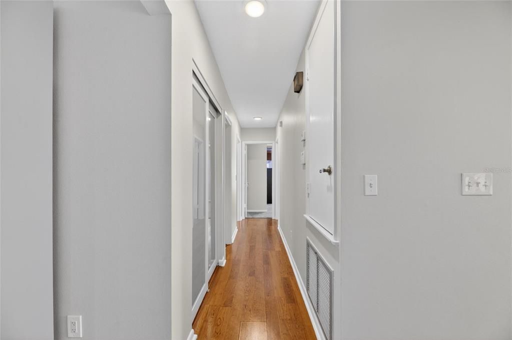 Active With Contract: $390,000 (3 beds, 2 baths, 1988 Square Feet)