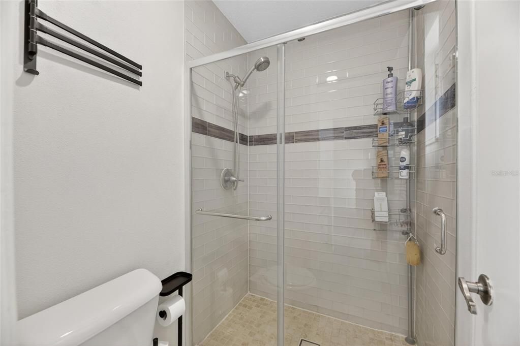 Active With Contract: $390,000 (3 beds, 2 baths, 1988 Square Feet)