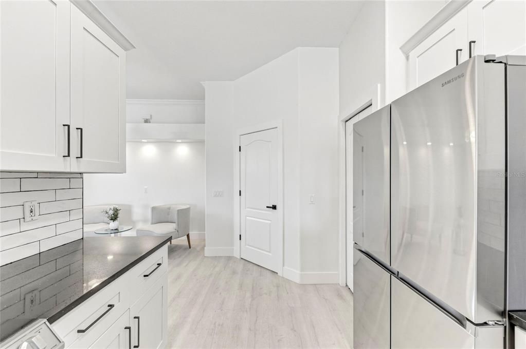 На продажу: $569,000 (2 спален, 2 ванн, 1741 Квадратных фут)