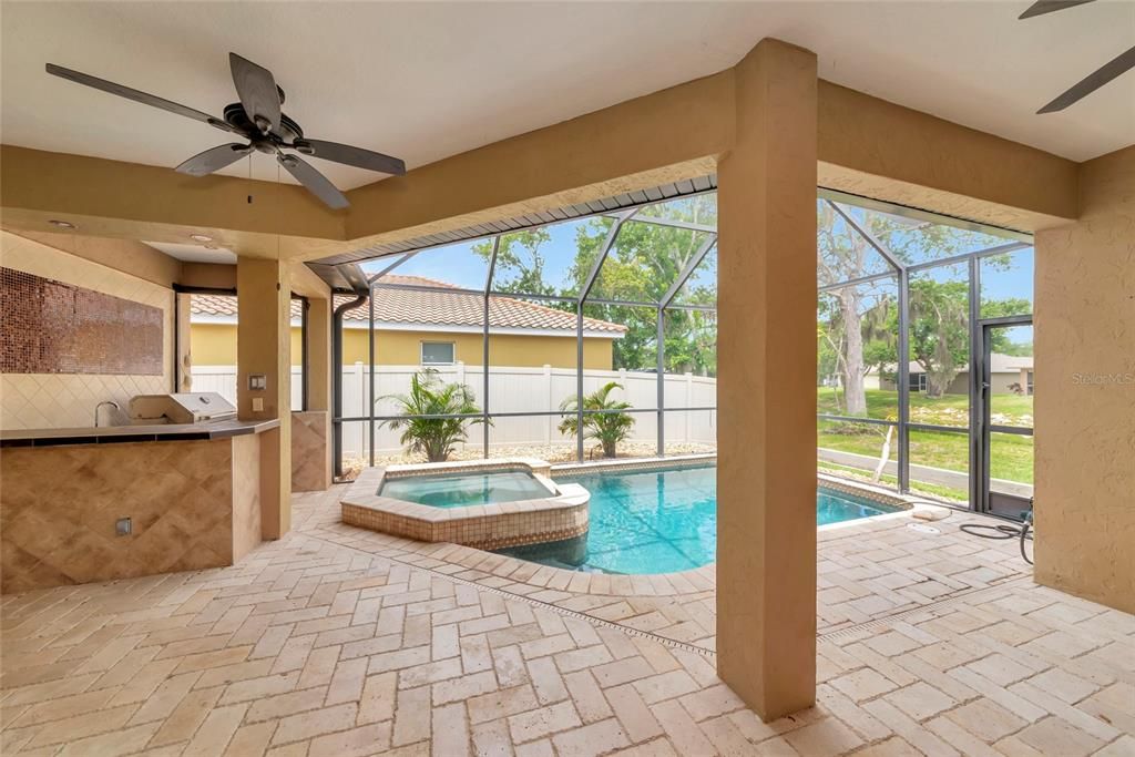 For Sale: $625,000 (3 beds, 2 baths, 1800 Square Feet)