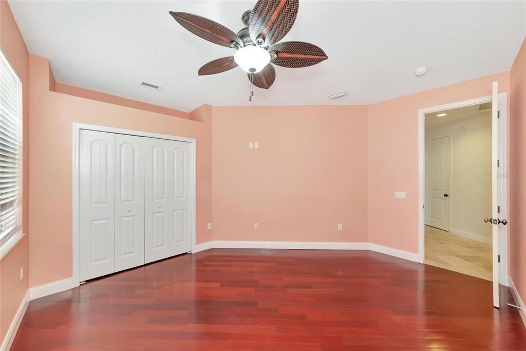 For Sale: $625,000 (3 beds, 2 baths, 1800 Square Feet)
