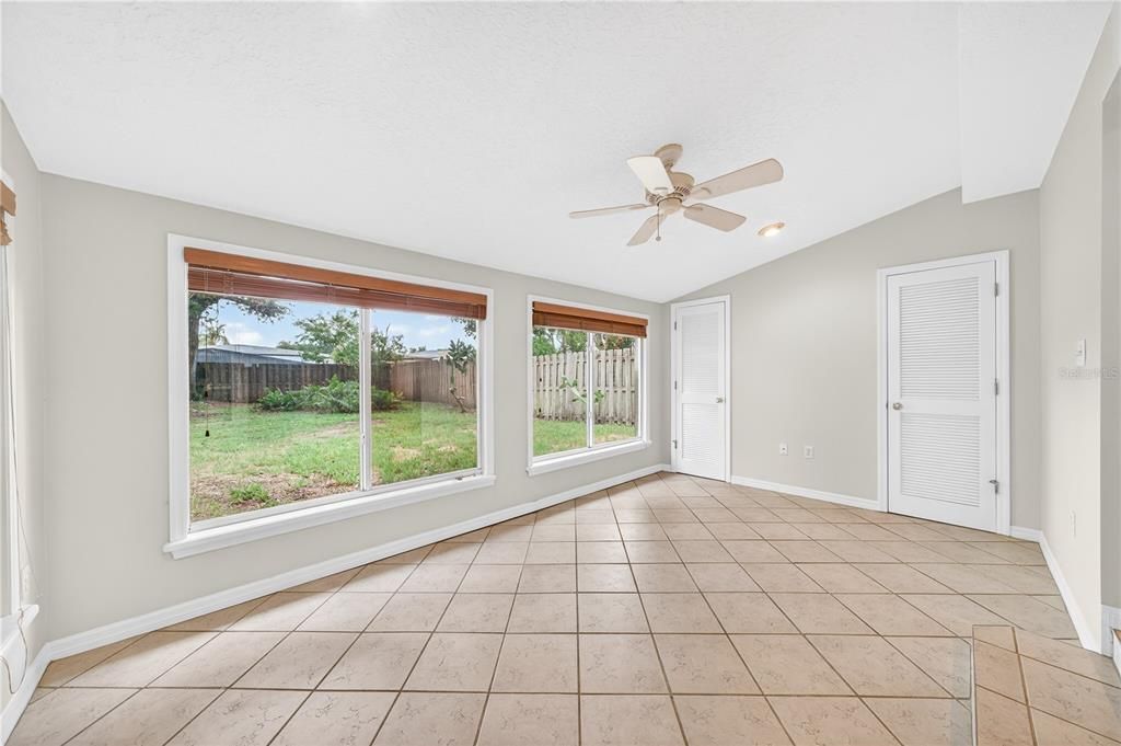 For Sale: $459,000 (3 beds, 2 baths, 1681 Square Feet)