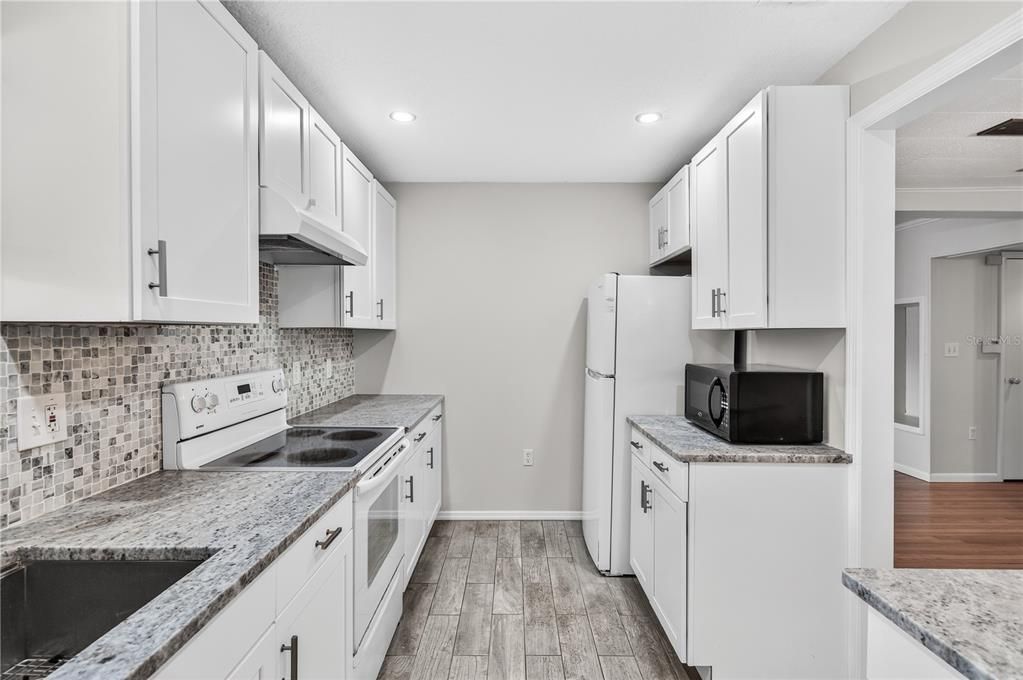 For Sale: $459,000 (3 beds, 2 baths, 1681 Square Feet)