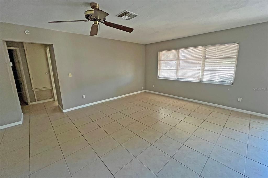 For Rent: $1,550 (2 beds, 2 baths, 1280 Square Feet)