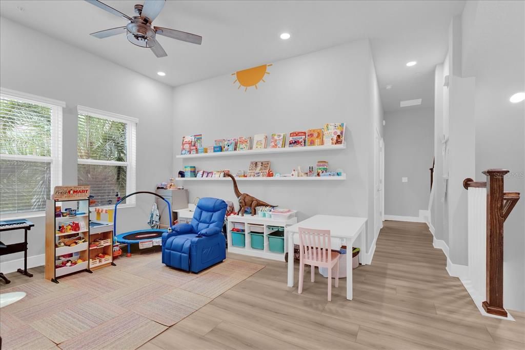 En Venta: $484,900 (3 camas, 2 baños, 1947 Pies cuadrados)