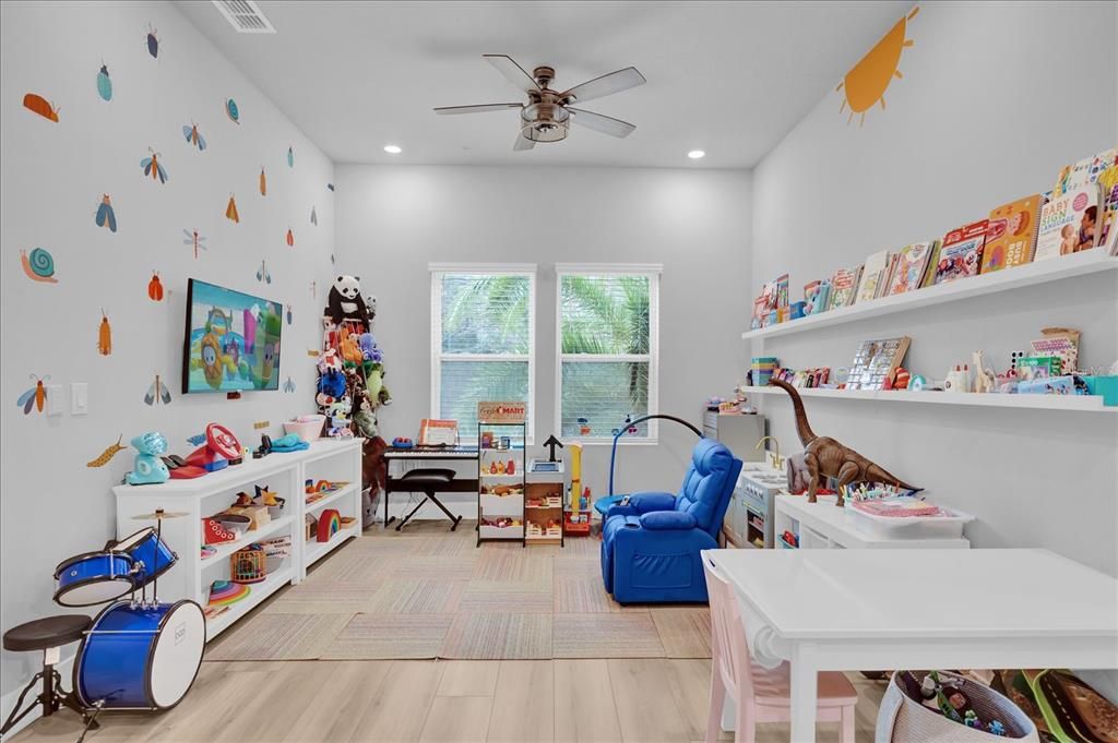 En Venta: $484,900 (3 camas, 2 baños, 1947 Pies cuadrados)