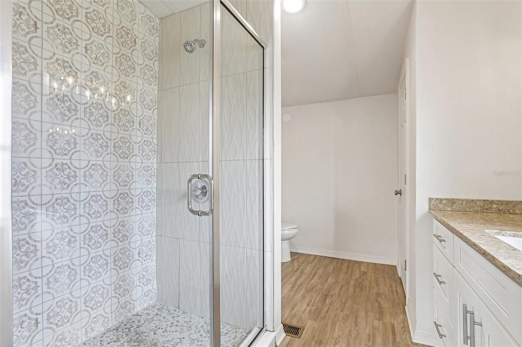 For Sale: $189,000 (3 beds, 2 baths, 960 Square Feet)