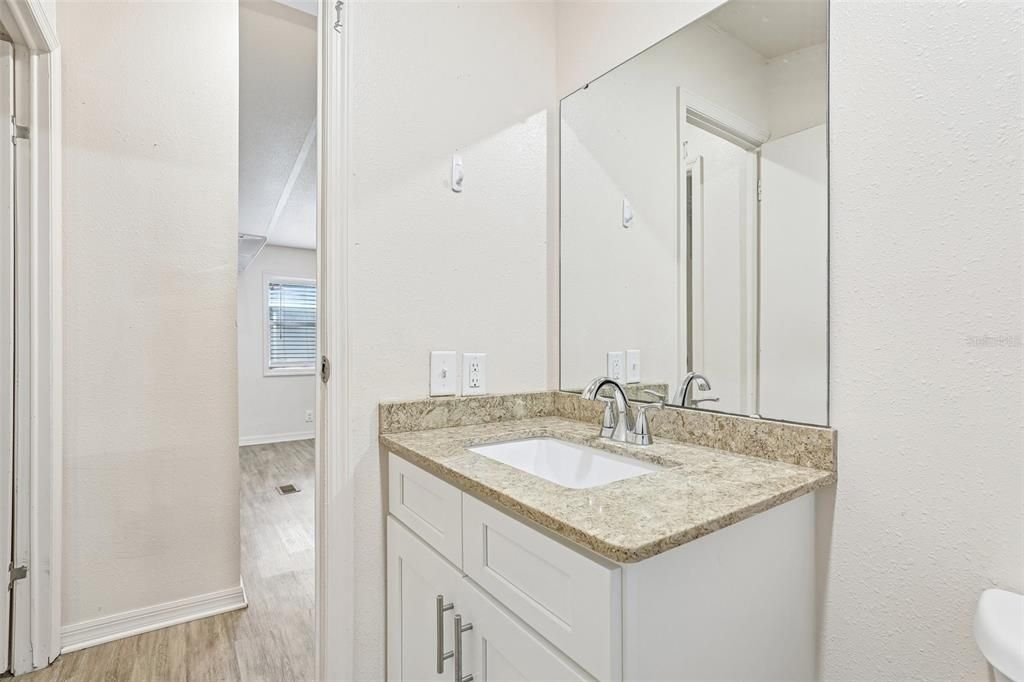 For Sale: $189,000 (3 beds, 2 baths, 960 Square Feet)