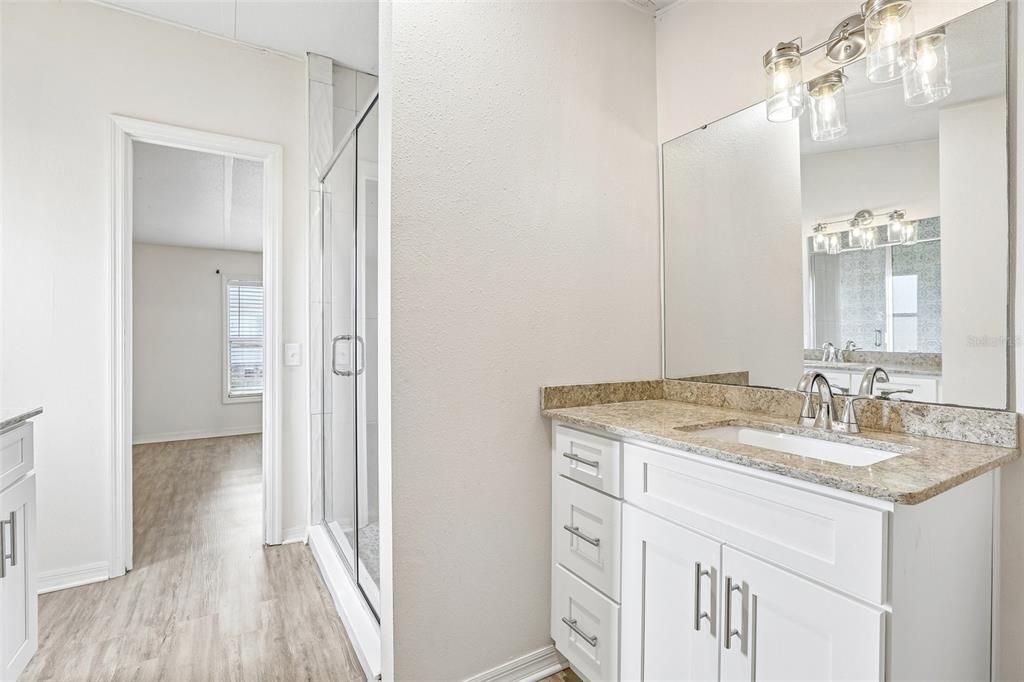 For Sale: $189,000 (3 beds, 2 baths, 960 Square Feet)