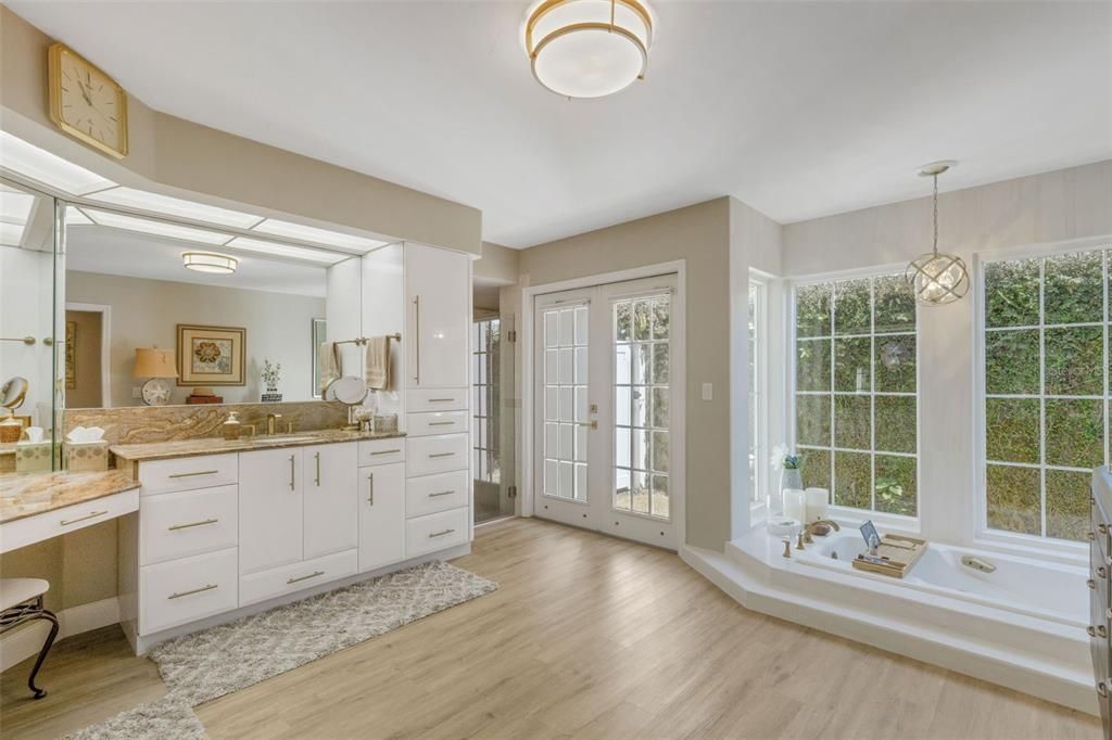For Sale: $829,000 (3 beds, 2 baths, 3374 Square Feet)