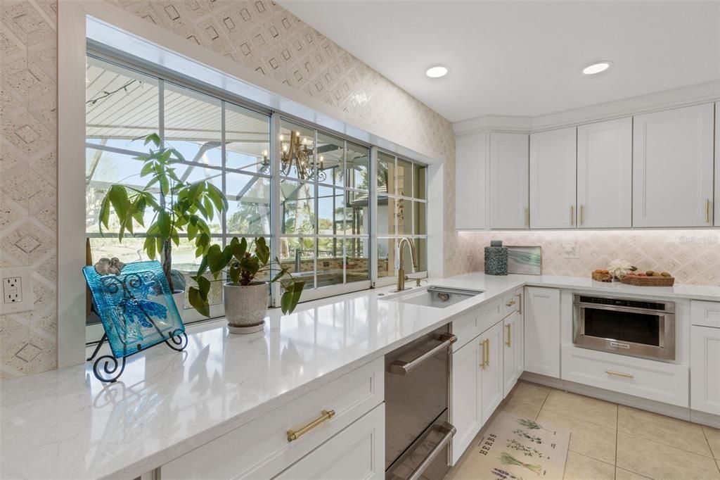For Sale: $829,000 (3 beds, 2 baths, 3374 Square Feet)