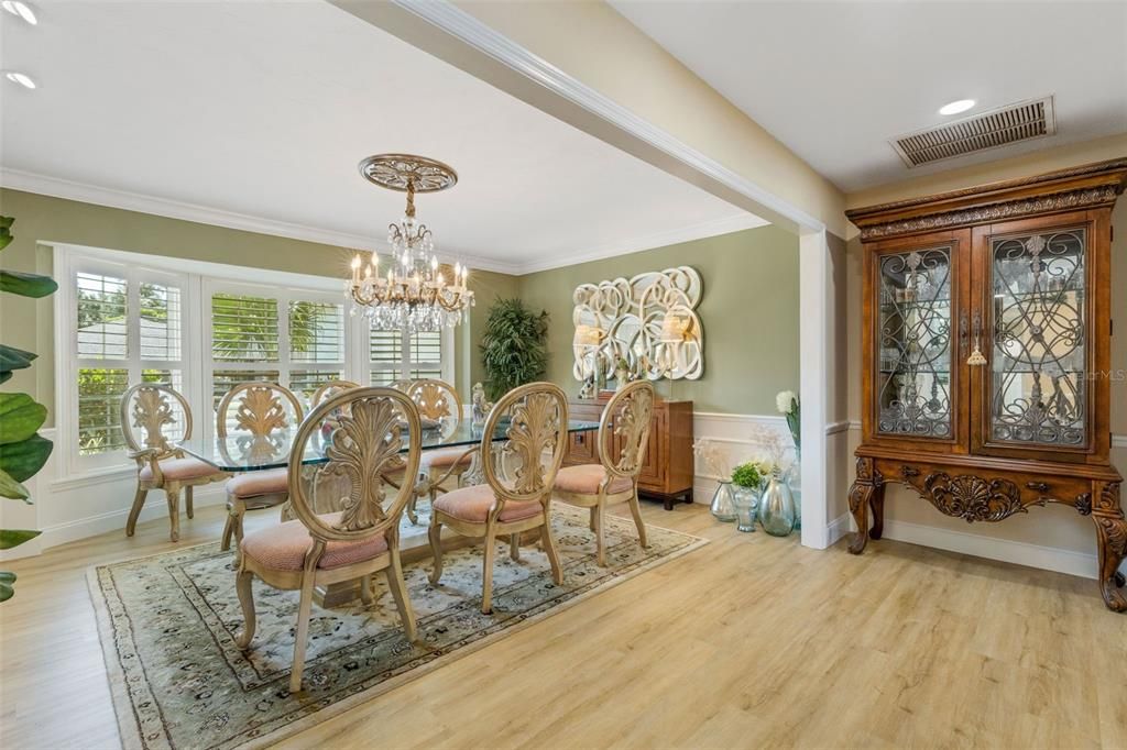 For Sale: $829,000 (3 beds, 2 baths, 3374 Square Feet)