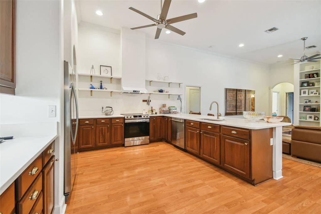 For Rent: $6,500 (4 beds, 4 baths, 3400 Square Feet)