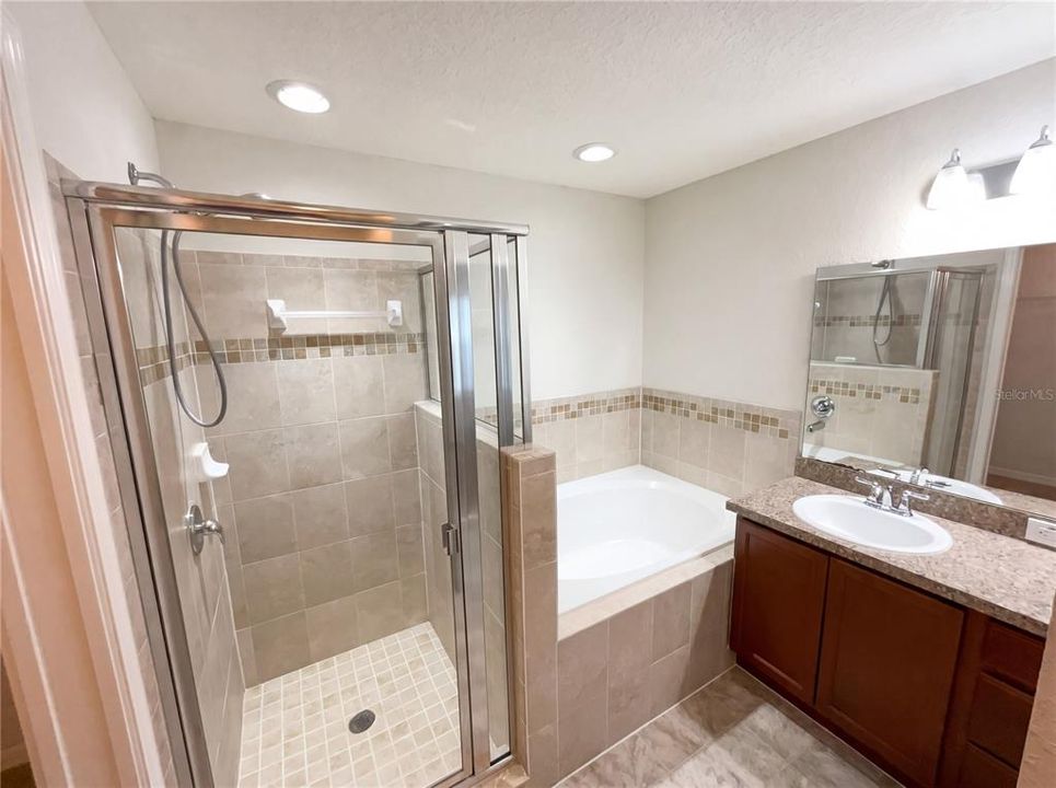 For Sale: $342,000 (3 beds, 2 baths, 1480 Square Feet)
