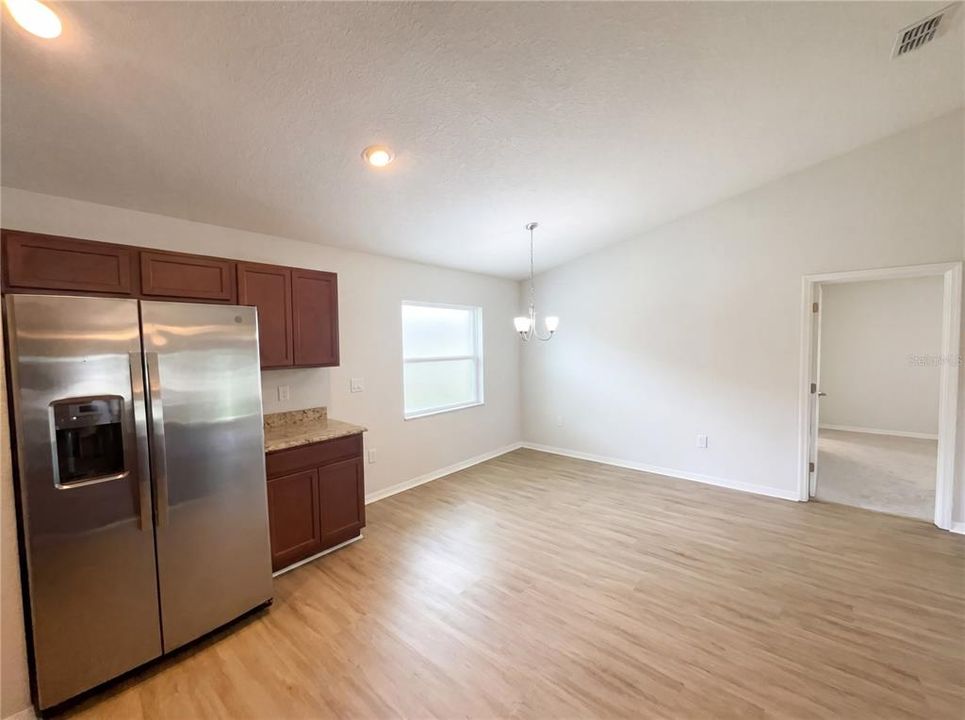 For Sale: $342,000 (3 beds, 2 baths, 1480 Square Feet)