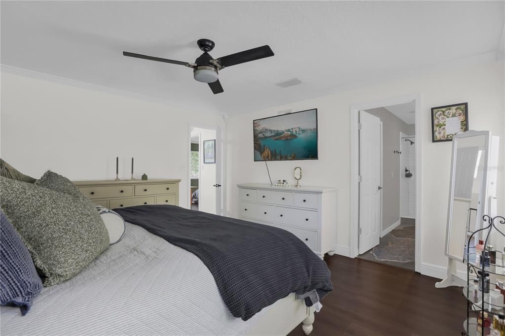Active With Contract: $360,000 (3 beds, 3 baths, 1889 Square Feet)