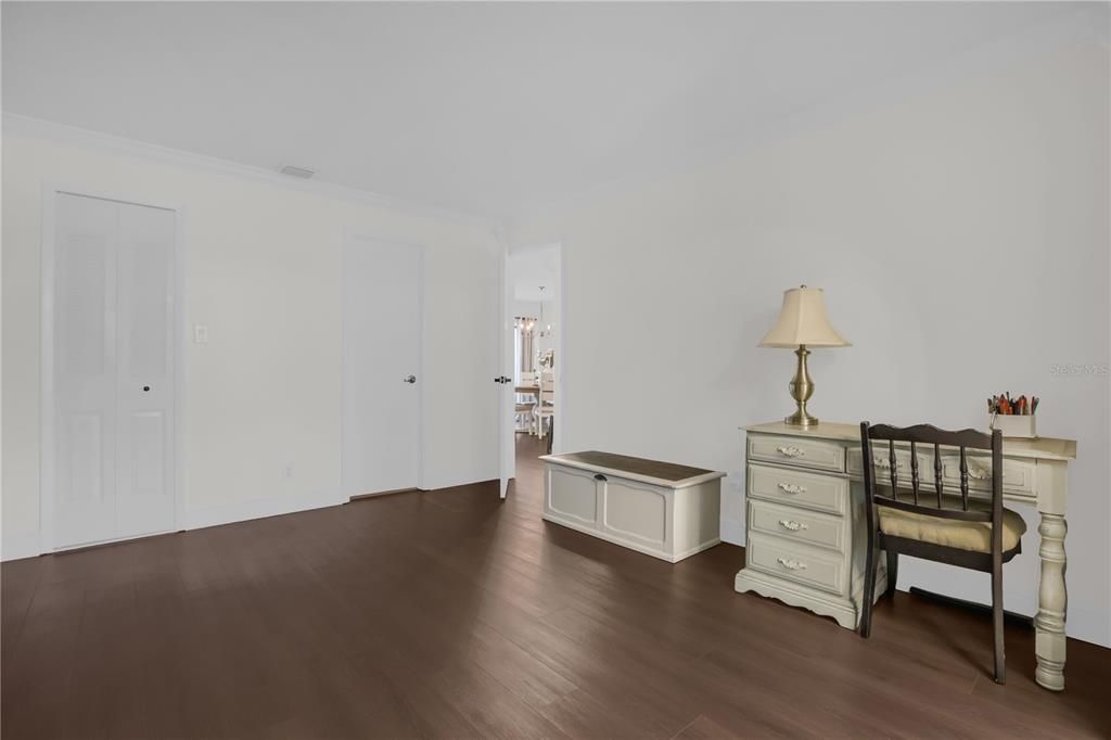 Active With Contract: $360,000 (3 beds, 3 baths, 1889 Square Feet)